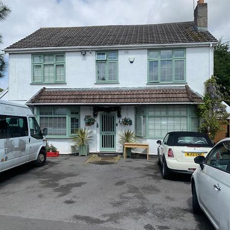 Barrs Court Beds Bed and Breakfast Warmley Eksteriør billede