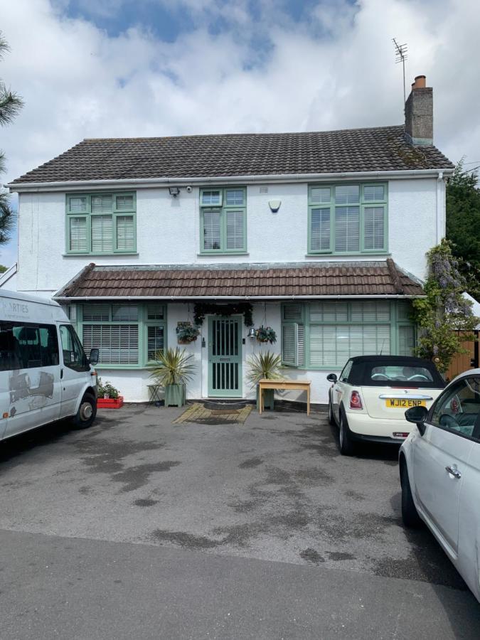 Barrs Court Beds Bed and Breakfast Warmley Eksteriør billede